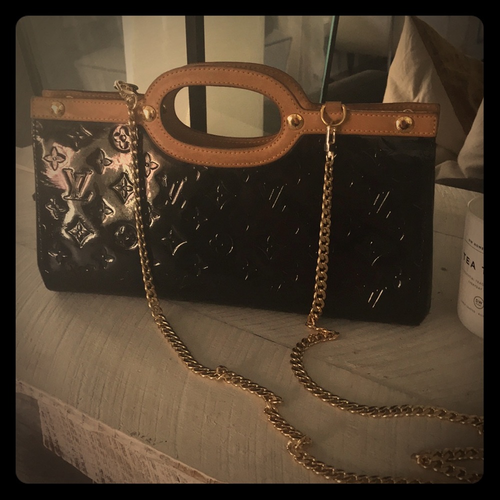 💯Authentic Louis Vuitton Roxbury vernis